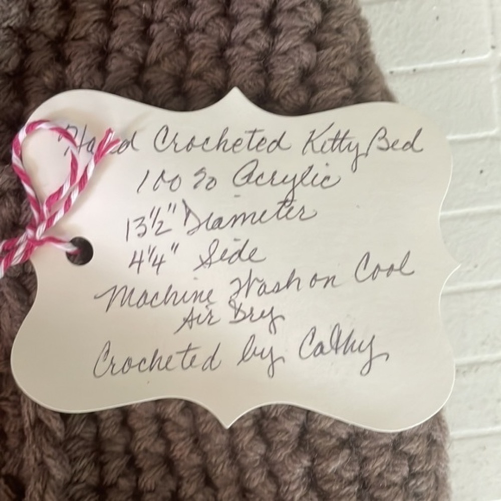 Handmade NWT Medium Cat Bed Taupe/Black Nose 13.5β x 4.25β Crochet Knit Furbaby - Picture 3 of 5